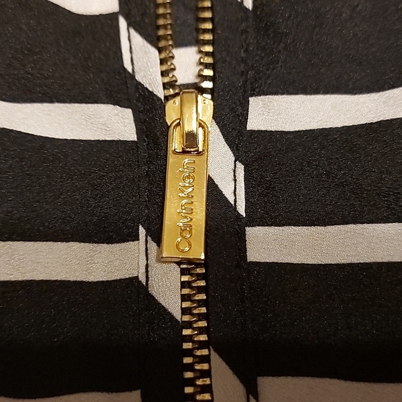 Calvin Klein Black and White Striped Women's Tunic - Picture 8 of 8